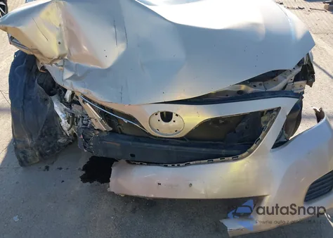 2011 Toyota Camry Le z USA, uszkodzony, nr VIN 4T1BF3EK9BU699994